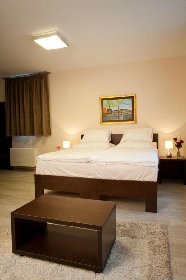 4Rooms 罗兹托基 外观 照片